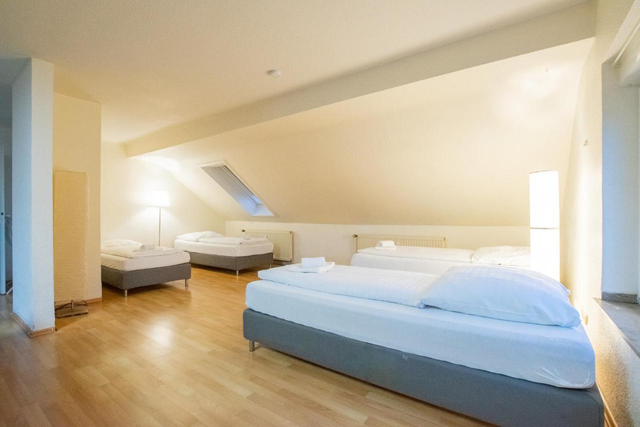 Raj Living - 1 , 3 And 4 Room Apartments - 20 Min Messe Dus & Airport Dus Meerbusch Exteriör bild
